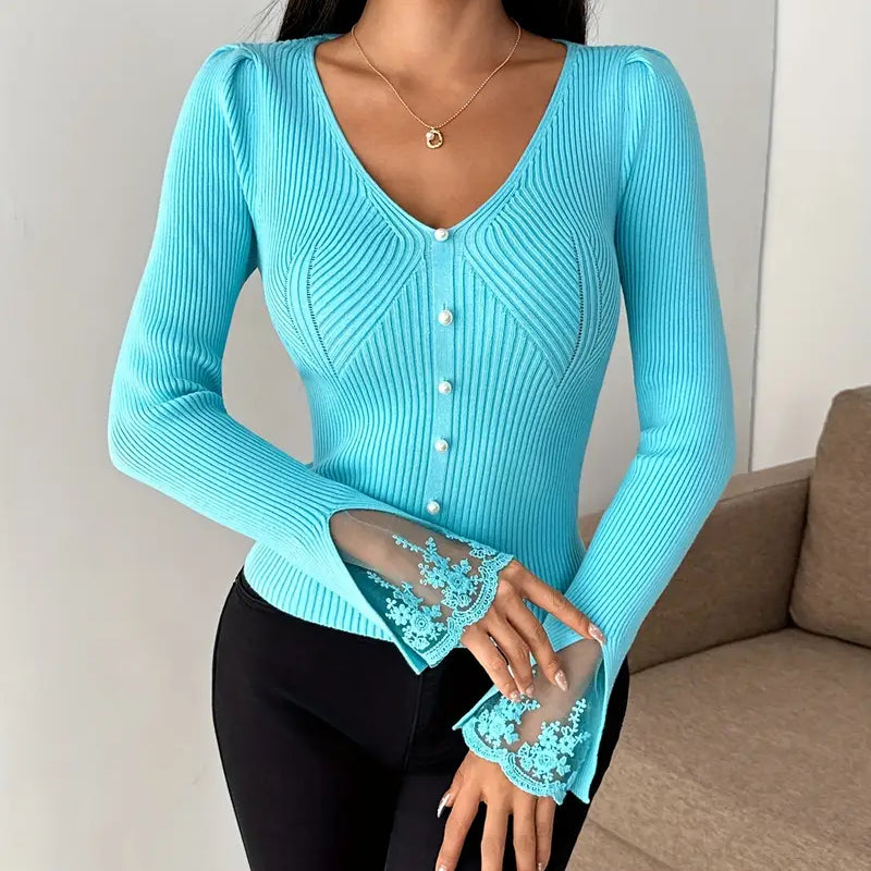 Elegante Geribde Damestrui met V-hals en Kantdetails